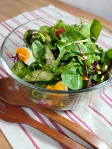 growの野菜を使ったサラダ